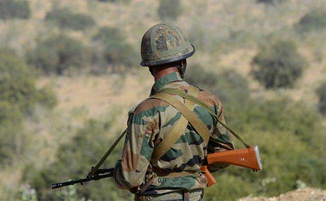 કેશ માટે નિવૃત જવાન હોપ લેસ થઇ રડીપડ્યા. army man