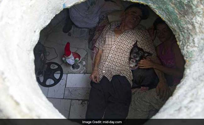 couple live in gutter 1