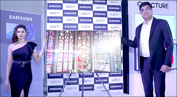 Samsung 00989899 Satya Day
