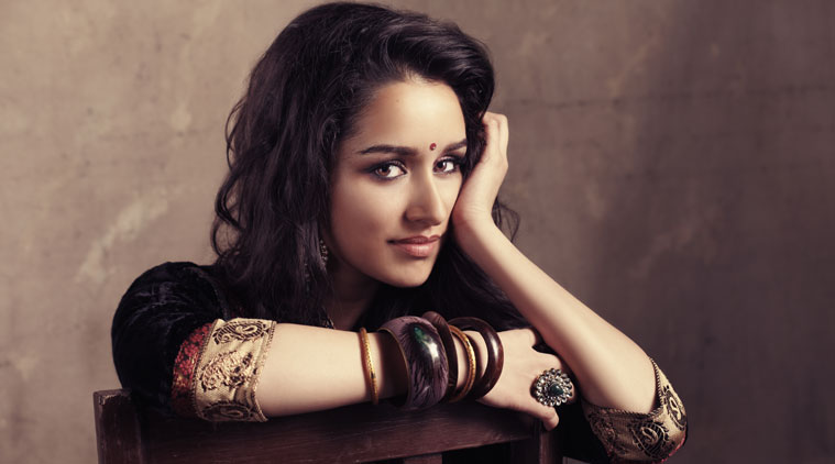 શ્રદ્ધા કૉફી શૉપમાં કામ કરતી હતી. shraddhakapoor