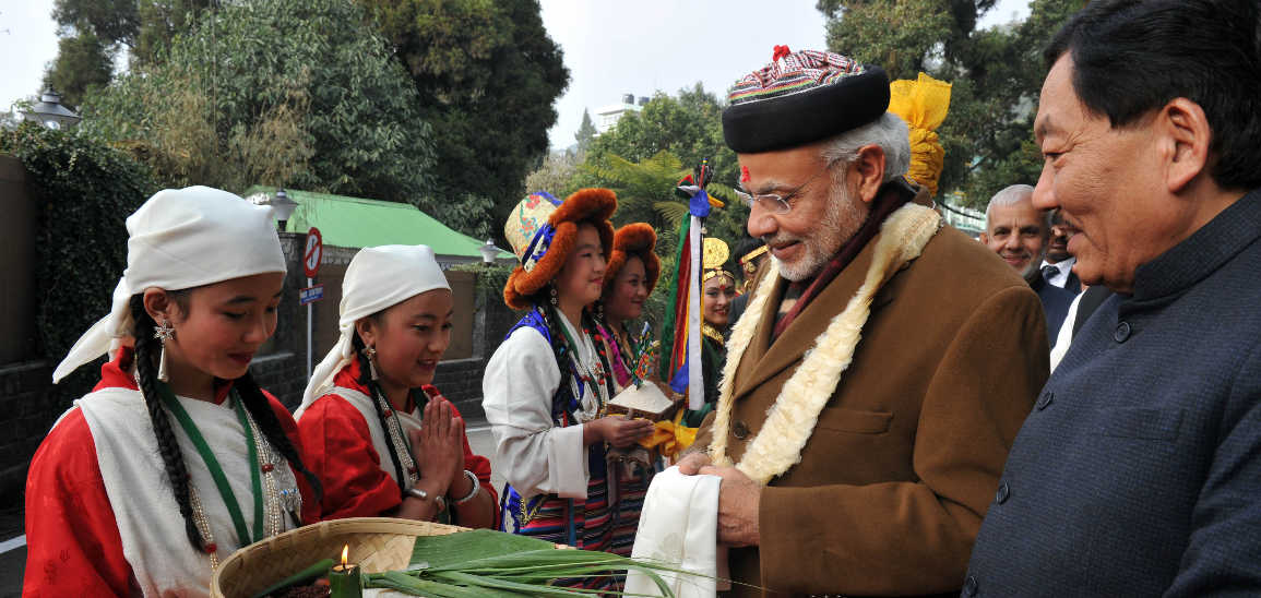 0.94948800 1453296640 Pm Arrive At Gangtok 10 Satya Day