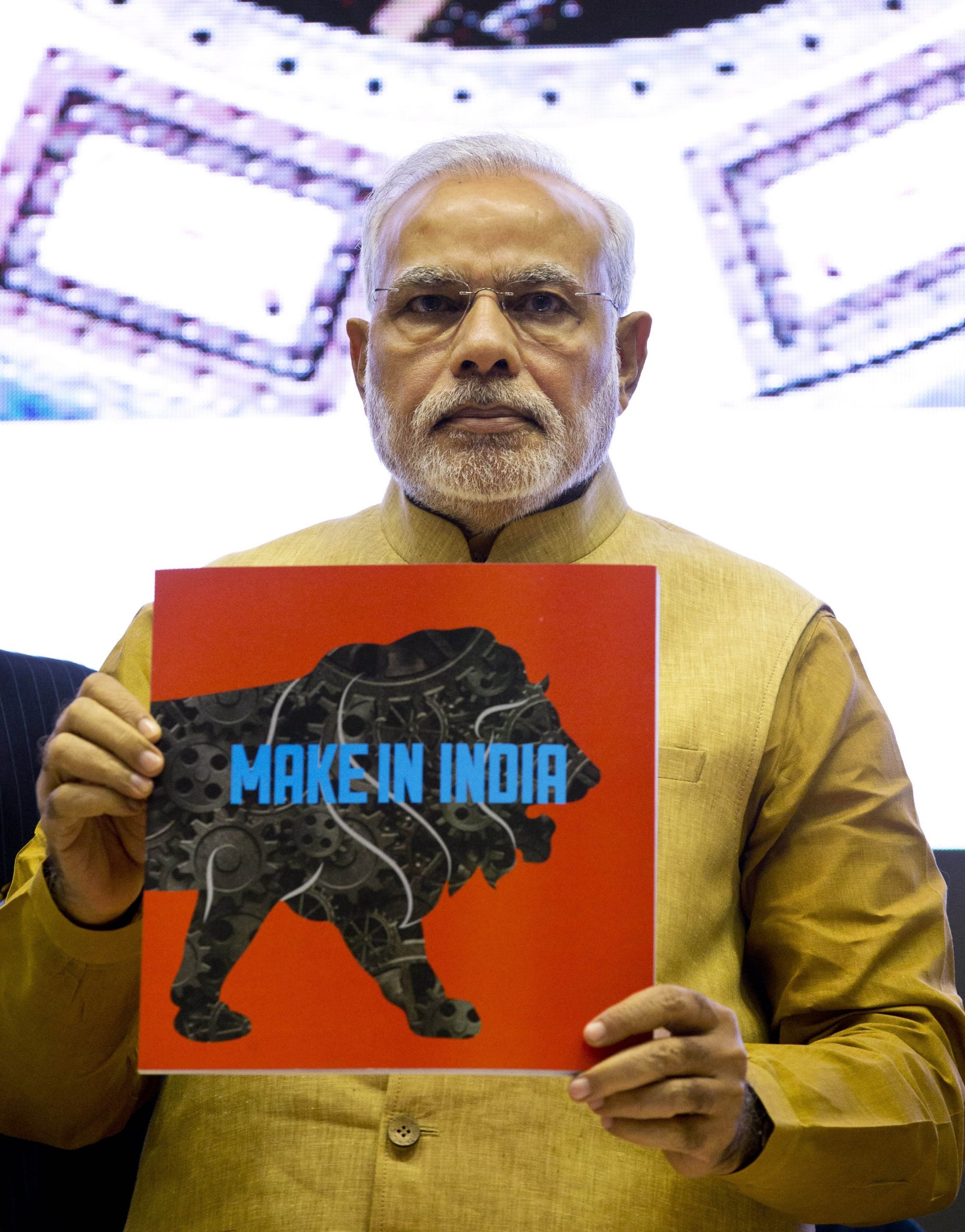 ૨૦૨૦ સુધીમાં મેક ઇન ઈન્ડિયા હેઠળ ૧૦ કરોડ નવી રોજગારીની તકો સાંપડશે Make In India Scaled Satya Day