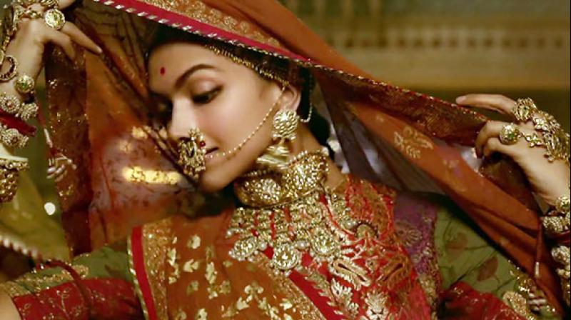 આ વેબસાઇડ ઉપર લીક થઇ ‘પદ્માવત’ dipika
