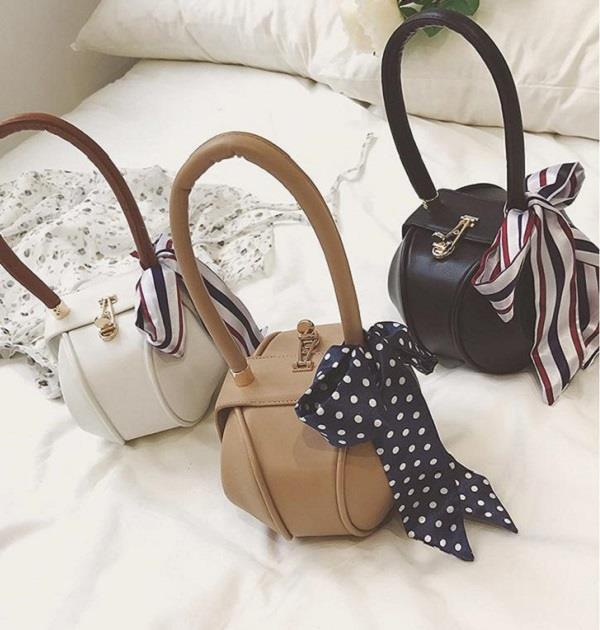 ફક્ત ડિઝાઈનર કપડા જ નહી, Handbags પણ બનાવે છે તમને ગ્રેસફૂલ hend beg