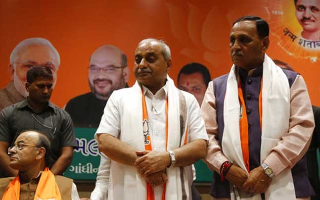 CM રૂપાણી અને ડેપ્યુટી CM નીતિન પટેલ વચ્ચે ફરી તકરાર nitin patel