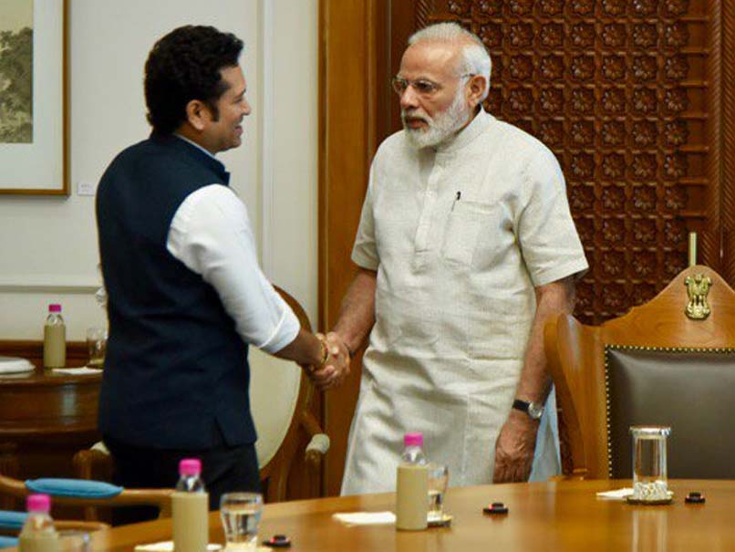 ફેસબુક પર છવાયેલા રહ્યા મોદી, સચિન તેંડુલકર sachin tendulkar pm modi