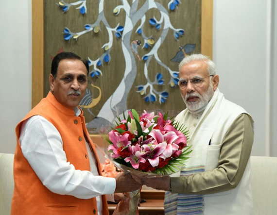 CM મળ્યા PM મોદીને, રાજકીય સ્થિતિની થઈ ચર્ચા vija rupani modi 1 151850