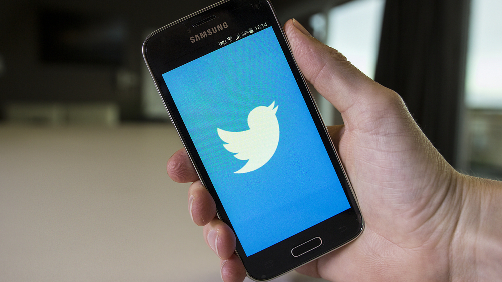 Twitter પર છવાઈ કર્ણાટક ચૂંટણી, 30 લાખથી વધુ ટ્વિટ shutterstock 521530870
