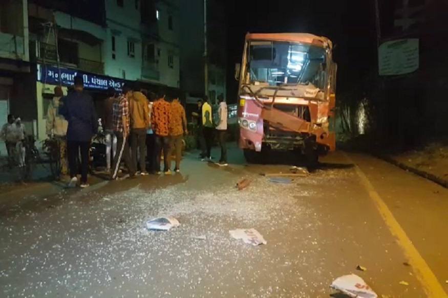 dahod st bus accident 1