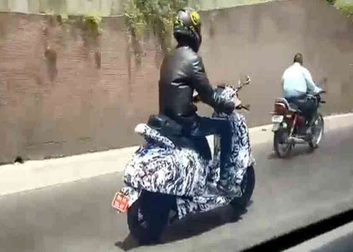 Bajaj SCOOTER