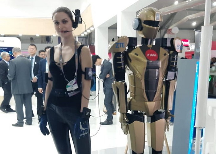 Robot