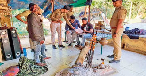 મહેમદાવાદ: અઘોરી આશ્રમમાં ગત મોડી રાત્રીએ કોઇ અજાણ્યા ઇસમોએ તિક્ષણ હથિયારથી હુમલો કર્યો 4 26