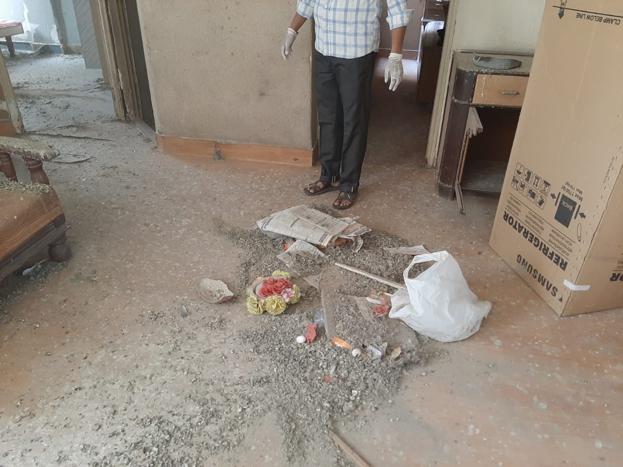 AHMEDABAD: પાલડી માં આવેલ ધર્મભૂમિ ફ્લેટ ના રહીશો એ મેયર બીજલ પટેલ સામે બાયો ચડાવી 727bcb53 eb36 4b26 bf30 ef92138f4bb4