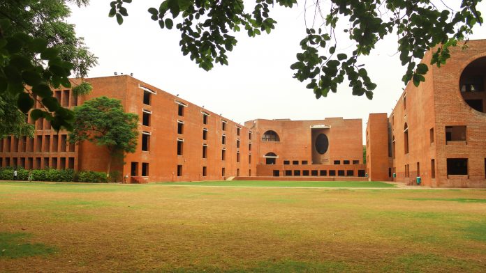Louis Kahn Plaza Iim Ahmedabad 696X392 1 Satya Day