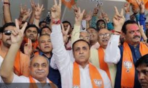 આજે બપોરે પક્ષપલટુ 8 ધારાસભ્યો વિધિવત ભાજપ માં જોડાશે, 8 માંથી માત્ર માંડ 4 ને મળી શકે છે ટિકિટ , બાકીના હવે ઘરે રહેશે Whatsapp Image 2020 06 26 At 11.16.33 Pm Satya Day