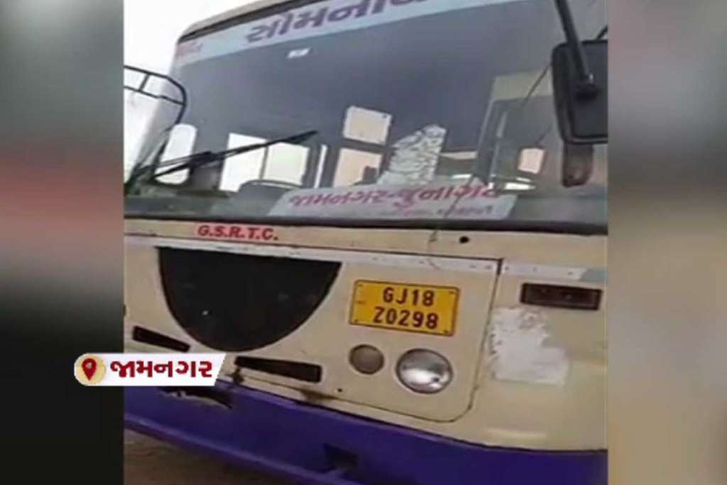JAMNAGAR: ચાલુ બસે થયેલી યુવકની હત્યા મામલે પોલીસે કર્યો મોટો ખુલાસો, આ કારણે થયું હતું ખૂન 7 20