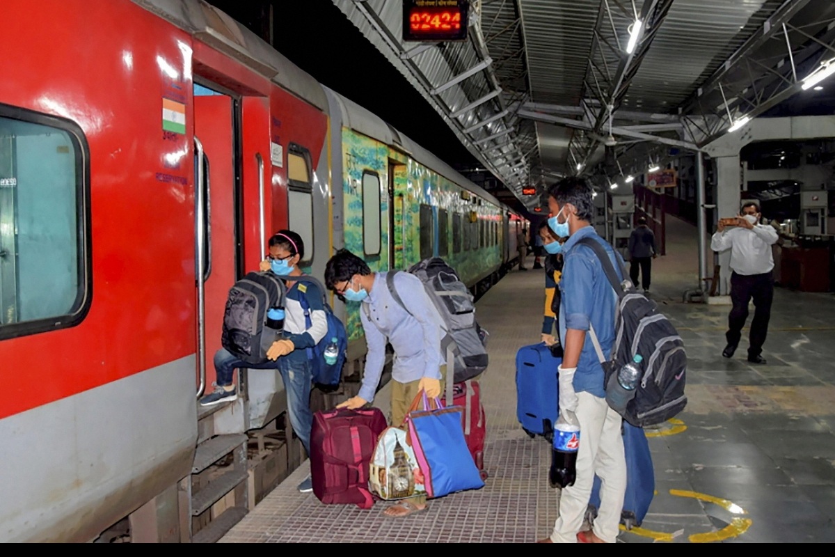 Train 4 1 Satya Day