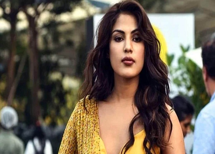 Rhea Chakraborty 15