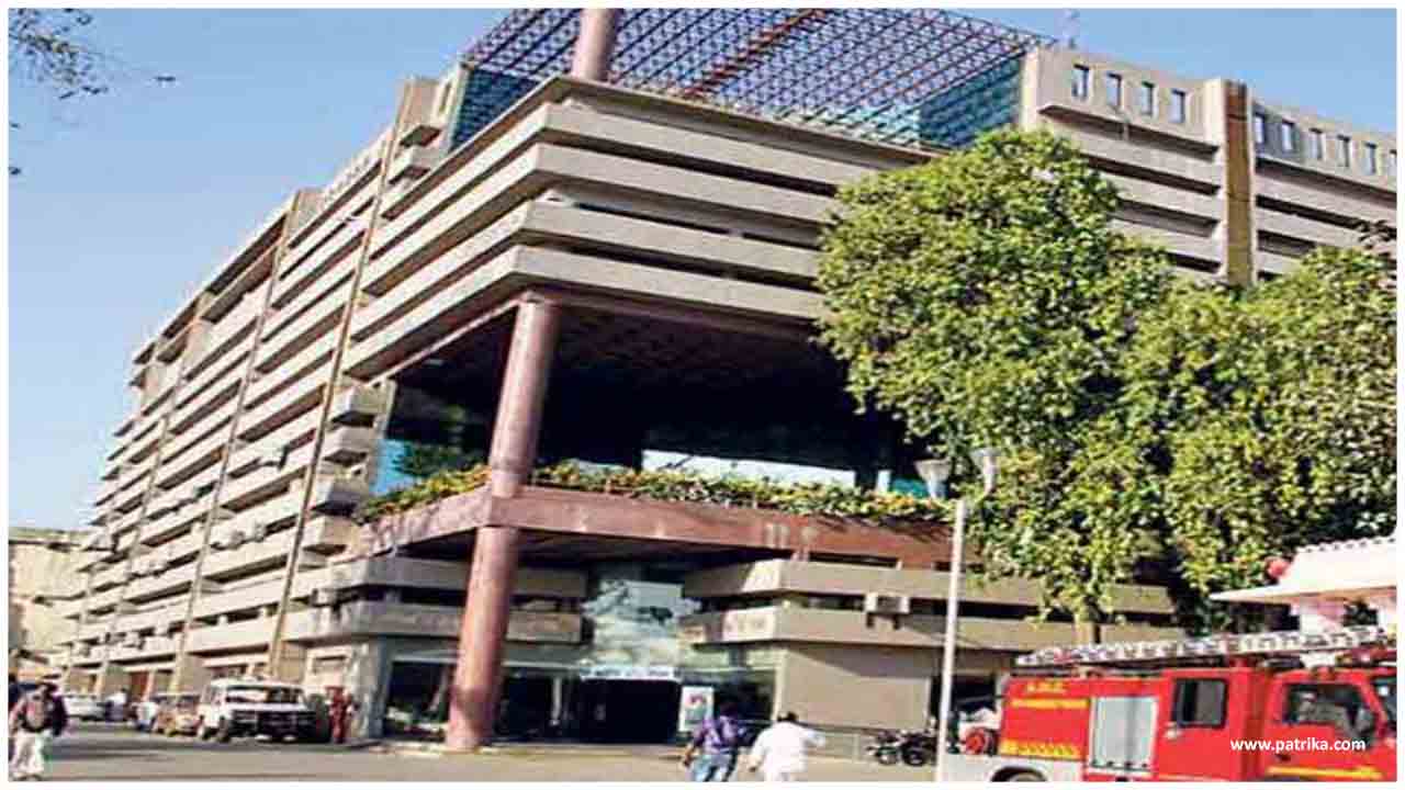 ahmedabad municipal corporation prepares for unlockdown