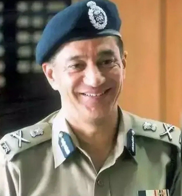 દેશ ની અગ્રીમ CBI ના ડાયરેક્ટર ના ભેદી મોત નું રહસ્ય અકબંધ,અનેક કેસો ઉકેલી નાખનાર આ અધિકારી નું મોત અનેક સવાલો ઉભા કરે છે ! Whatsapp Image 2020 10 08 At 4.58.59 Am 1 Satya Day
