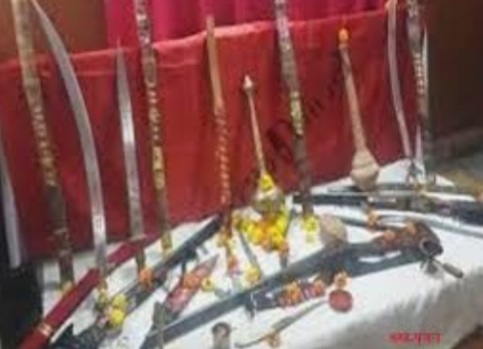 દશેરા પર્વ ની ખરીદી નીકળતા વેપારીઓ ના ચહેરા ઉપર રોનક : આજે શસ્ત્ર પૂજન નો મહિમા Whatsapp Image 2020 10 25 At 8.47.31 Am Satya Day