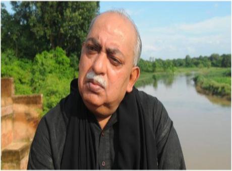 poet munawwar rana booked for remarks on france