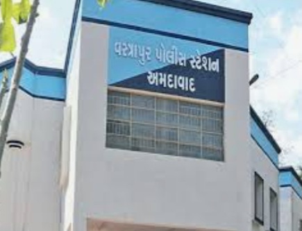 અમદાવાદ પોલીસ બેડા માં ટોક ઓફ ધ ટાઉન કિસ્સો :-રૂ. 65 લાખના તોડ પ્રકરણમાં PI, PSI સહિત 7 પોલીસ કર્મીઓ સસ્પેન્ડ : ક્રાઈમ બ્રાન્ચ ની તપાસ માં થયો ખુલાસો 20201220 121208