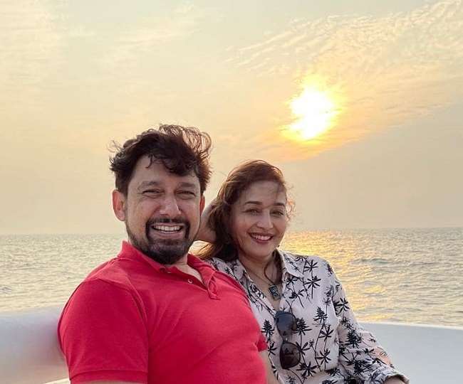 માધુરી દીક્ષિતે 2021ની શરૂઆતમાં પતિ સાથે આ ખાસ તસવીર શેર કરી છે. 08 01 2021 135040907 422529789092572 5810119155012348236 N 21250153 1 Satya Day