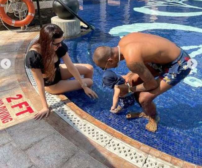 11 02 2021 natasha hardik 21357755