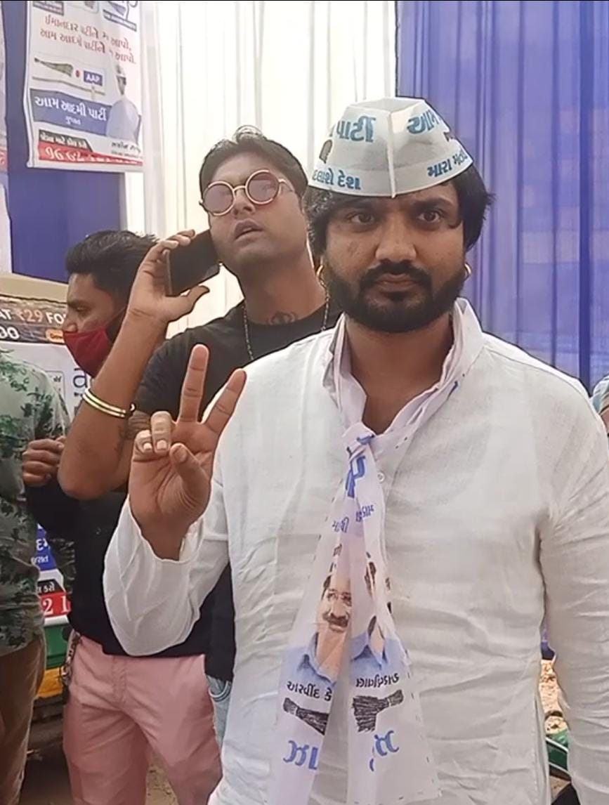 AHMEDABAD : આમ આદમી પાર્ટીએ અમરાઈવાડી વોર્ડમાં નામચીન બુટલેગર સચિન રાજપૂત ને આપી ટીકીટ ! Whatsapp Image 2021 02 17 At 11.17.55 Satya Day