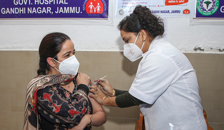 coronavirus vaccination in Gujarat 1