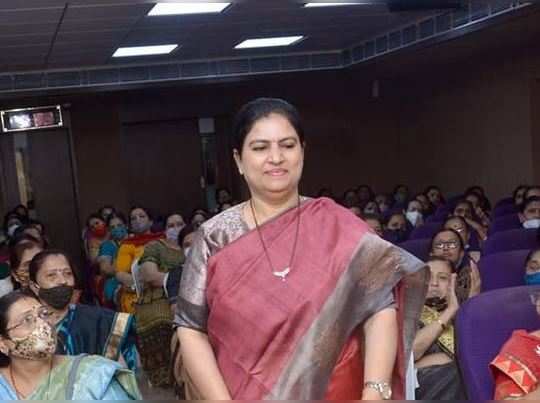SURAT: હેમાલી બોઘાવાલા થયા કોરોના પોઝિટિવ iam gujarat