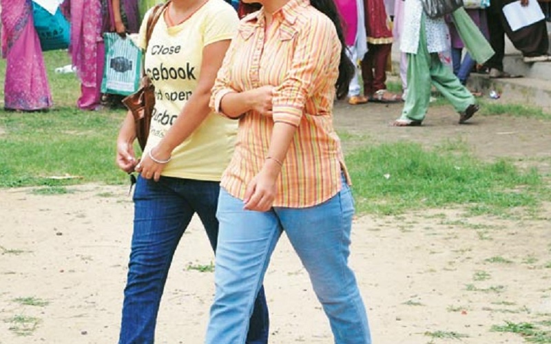 women jeans banned