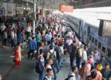 કુંભ ના મેળા માંથી અમદાવાદ આવેલા 600 યાત્રીઓ નું ટેસ્ટિંગ ચાલુ : પ્રથમ 200 ના ટેસ્ટિંગ દરમ્યાન જ 23 કોરોના પોઝીટિવ આવ્યા ! 20210417 194218 Satya Day