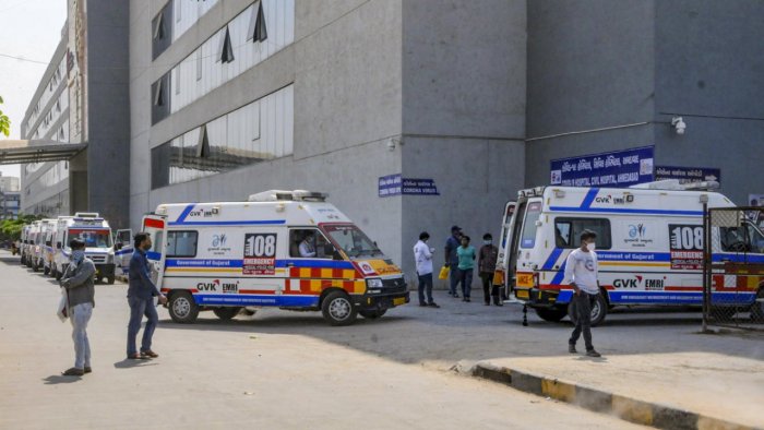 Coronavirus Outbreak In Ahmedabad Amcs Canceled Rules For Admit In Covid Hospital 108 And Aadhaarcard Satya Day