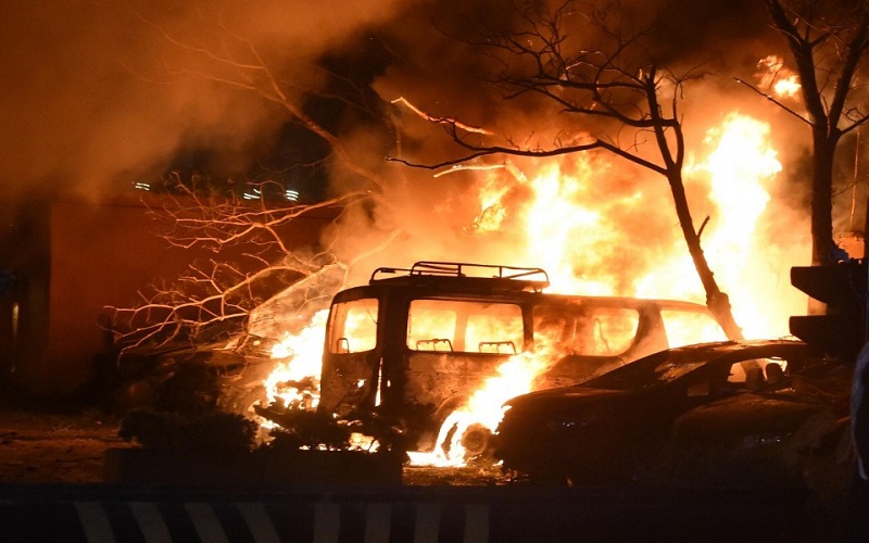 hotel blast pakistan