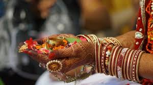 OMG: લગ્નનું ચાલી રહ્યું હતું રિશેપ્સન અને પોલીસ ત્રાટકી/વરરાજાને ખાવી પડી જેલની હવા Images 4 Satya Day