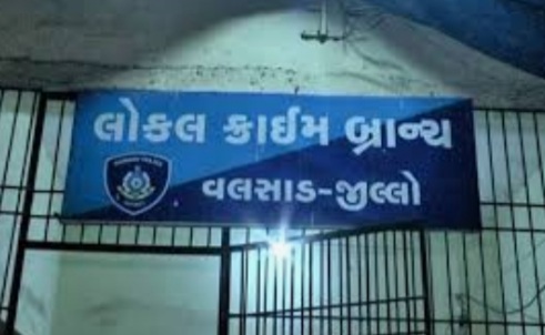 વાપી ખાતે બાયો ડીઝલ કૌભાંડ નો પર્દાફાશ કરતી LCB : રૂ.૧કરોડ ૨૪ લાખ થી વધુ નો મુદ્દામાલ સાથે ચાર ની ધરપકડ 20210516 202412