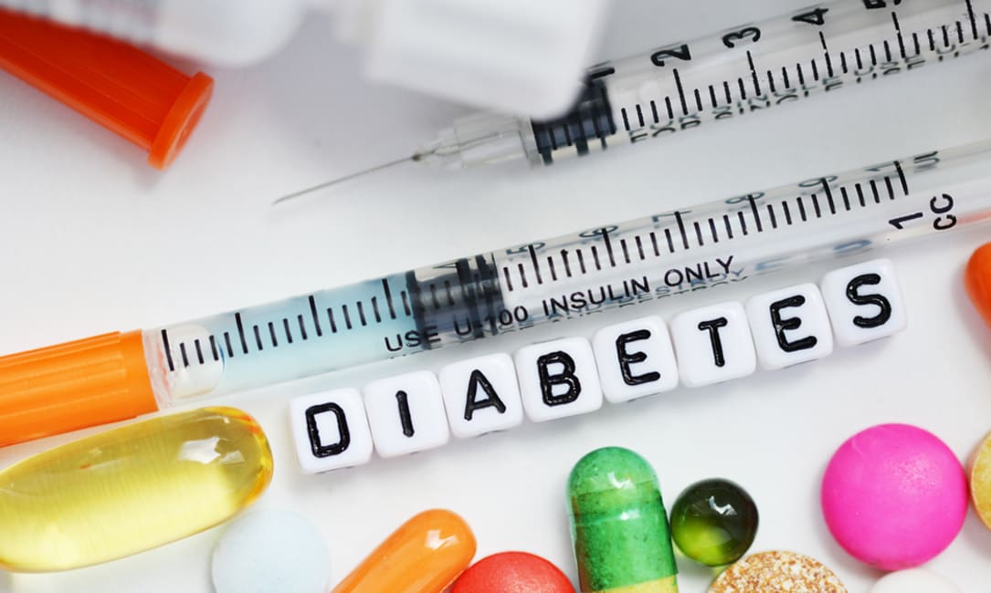 HEALTH: ડાયાબિટીસના દર્દી: દિવસમાં 4 વાર શુગર લેવલ ચેક કરો, ડાયટમાં પ્રોટીન વધારો Causes Of Diabetes.png Satya Day