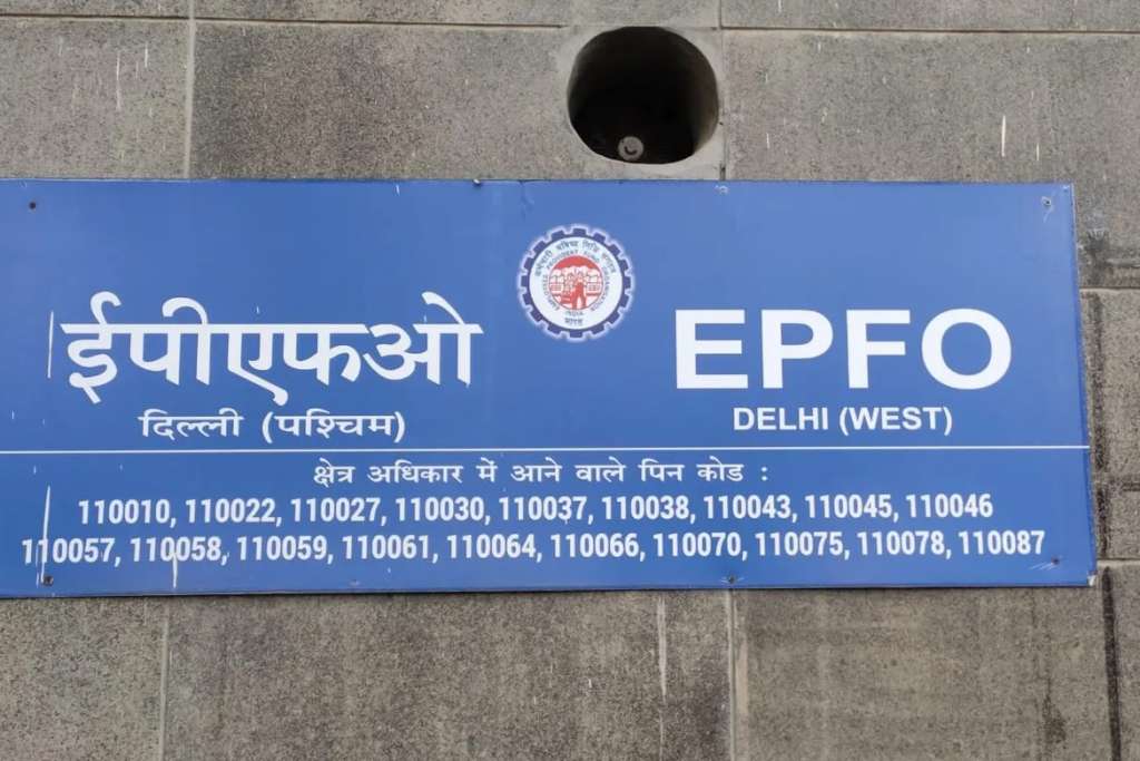 BIG-NEWS: સરકાર અલગ કરી શકે છે પેંશન અને PF એકાઉન્ટ, જાણો કારણ 5 16
