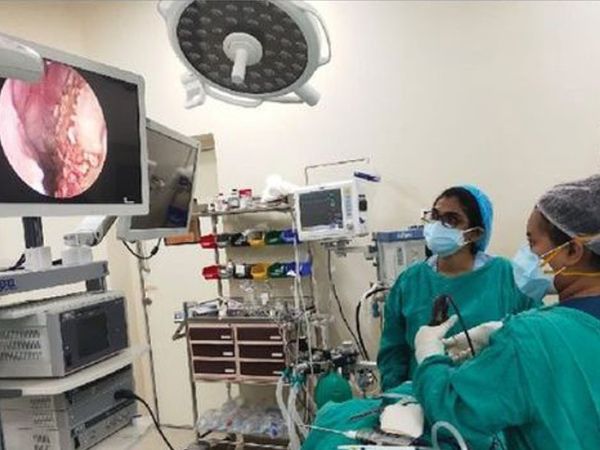 HEALTH: ડોક્ટરોએ નાકના માર્ગે 3 દર્દીઓનું ઓપરેશન કર્યું/મ્યુકરમાઈકોસિસ અડધા મગજમાં ફેલાઈ ગયુ હતુ 8 11