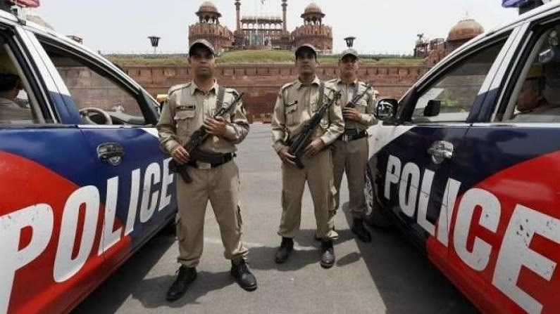 Delhi Police Is Charging Rs 3000 Fine For Viewing Porn Satya Day