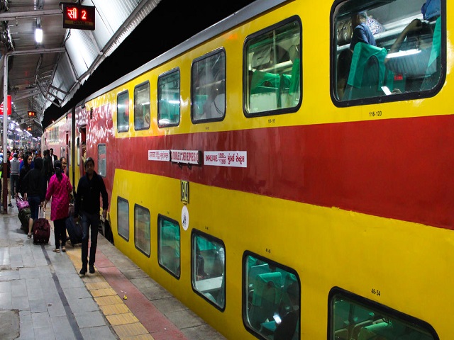 Mumbai Central – Ahmedabad Ac Double Decker Satya Day