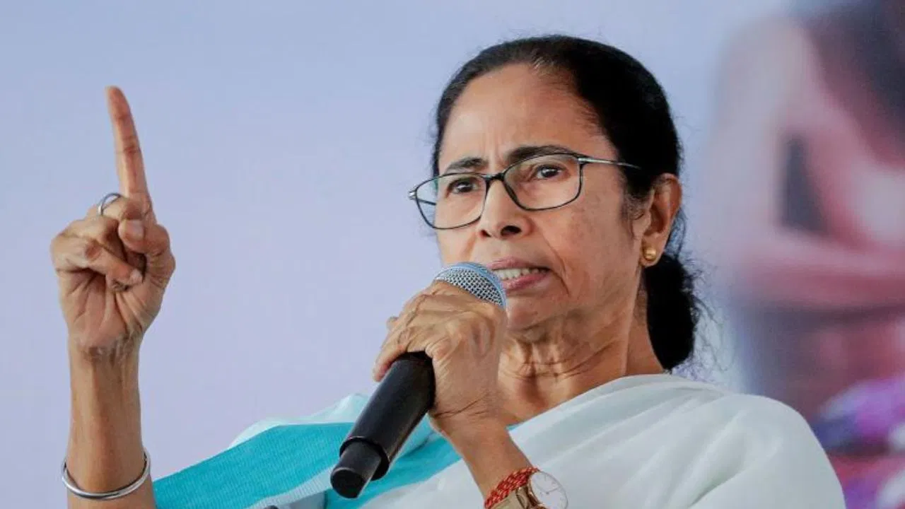 mamata-banarjee- Kolkata Rape Case