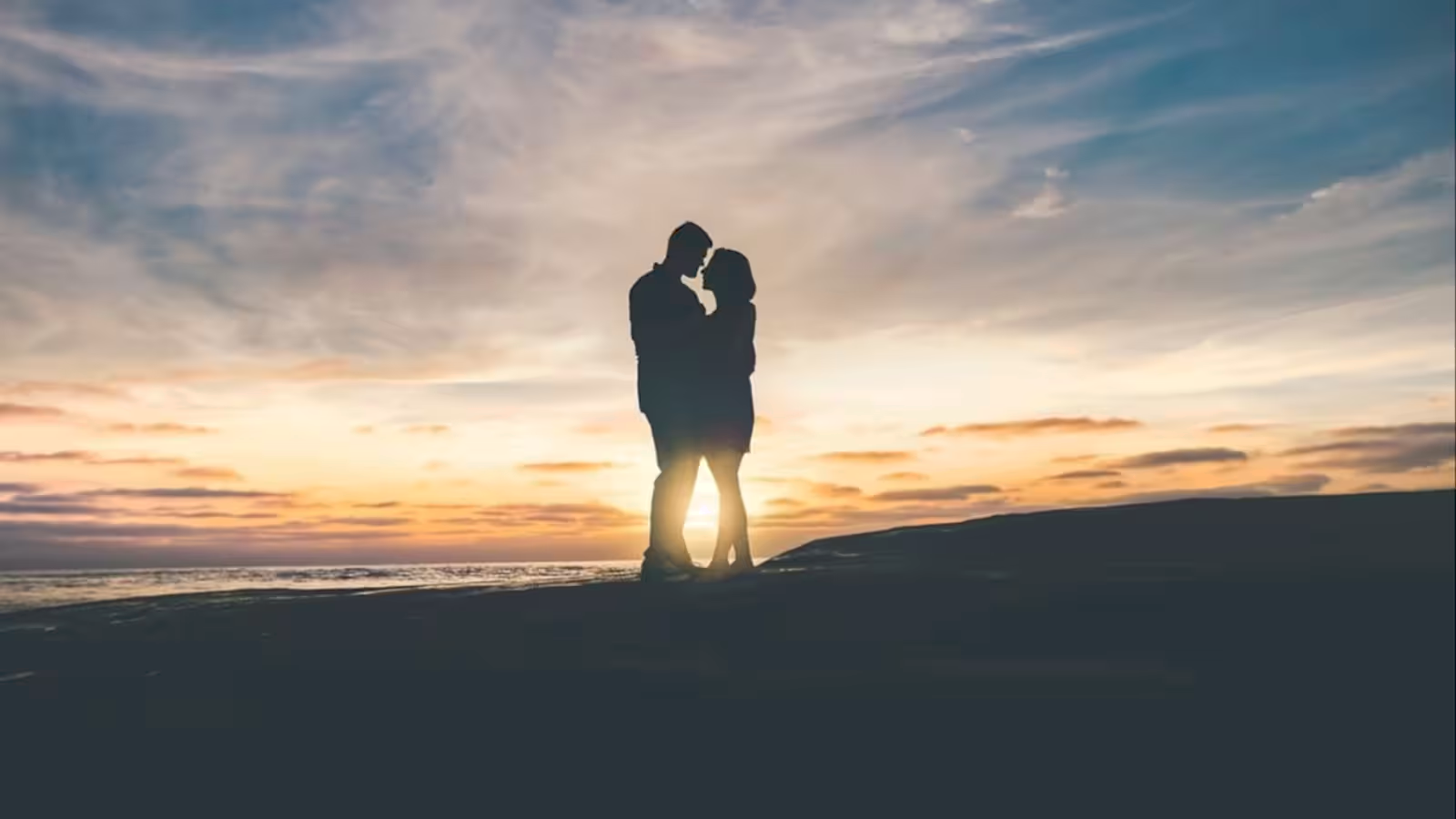 kissing
