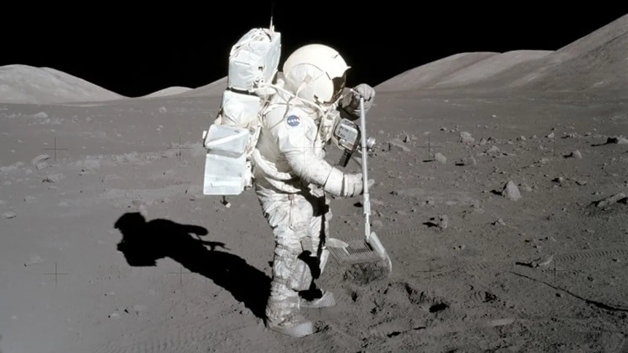 moon soil