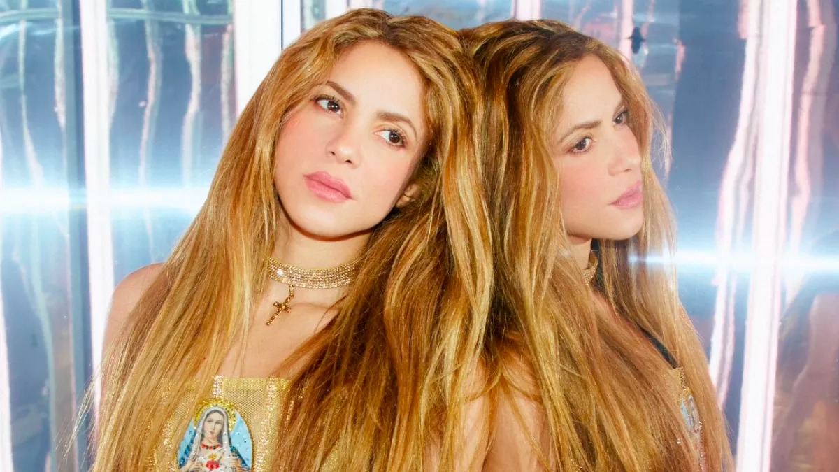 Pop star Shakira trapped in tax fraud case will have to pay crores of rupees likely to go to jail