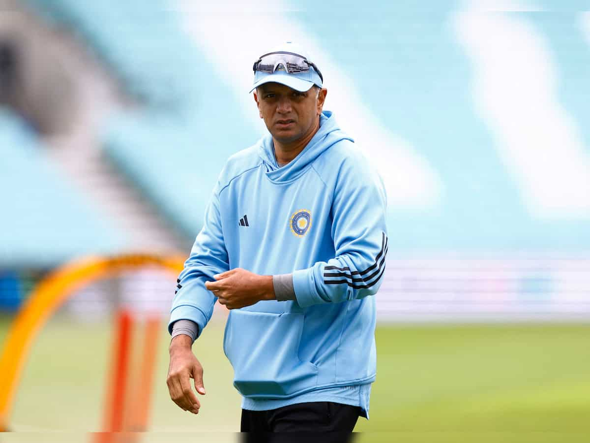 Do You Know How Much Rahul Dravid Is Paid As The Coach Of Team India Satya Day