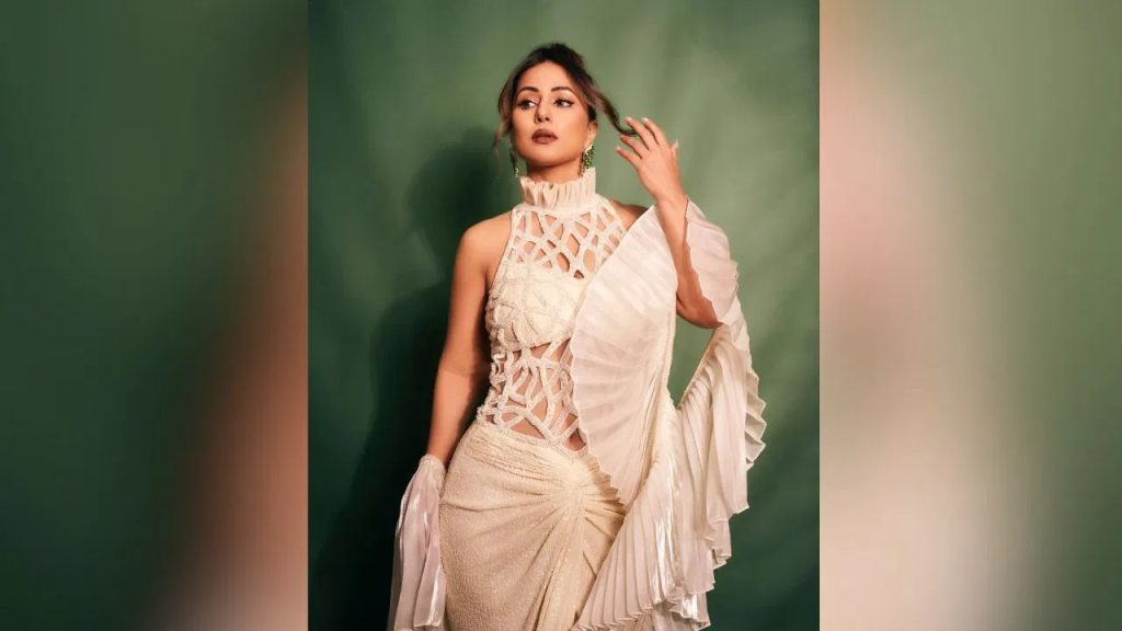 Hina Khans Traditional Look Won The Hearts Of Fans Satya Day