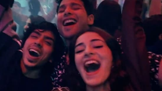 Not Shopping Parties Or Trips Ananya And Siddharth Did This With Their First Salary Satya Day